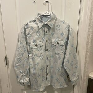 Light Blue Patterned Button-Up Shirt